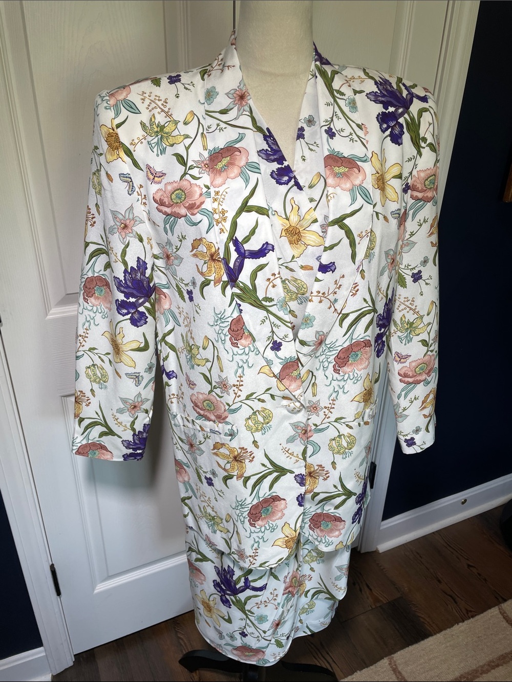 Vintage 90s Cirage Matching‎ 3-Piece White Skirt Suit Floral Pattern Size 8